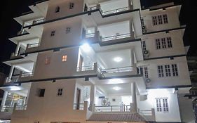 Oyo 789 Hotel Shivam Plaza